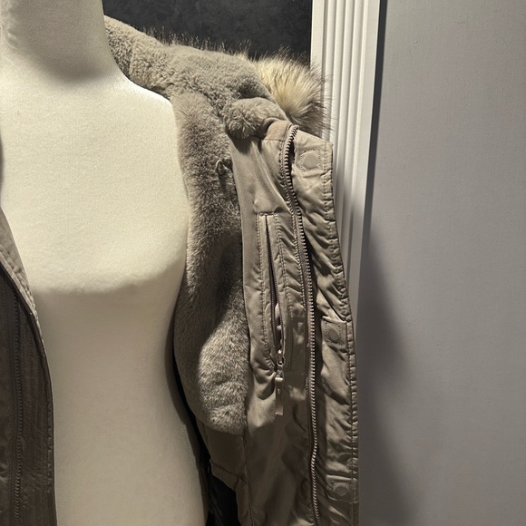 SOLD - Picture 2 of 9